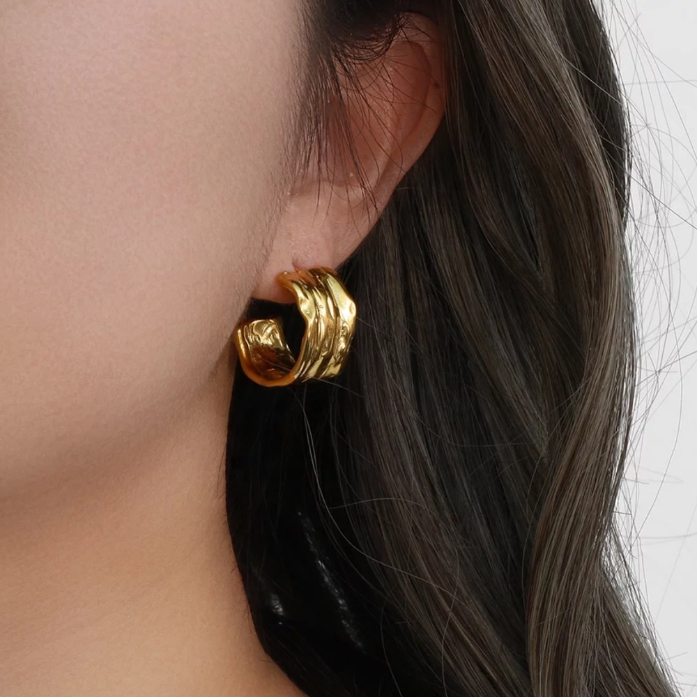 New Wide Hoop 18K  Gold Stud Earrings, wonderful Earrings, wow Earrings